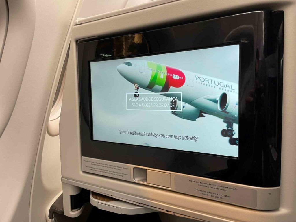 texto, monitor, avião, airbus, televisão, Dispositivo de exibição, aeronave, Viagem aérea, interno, plaina, aviação