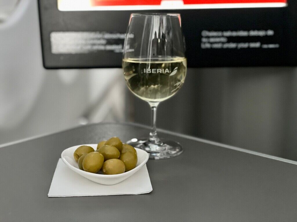 Voando na classe executiva do A330 da Iberia entre São Paulo e Madri