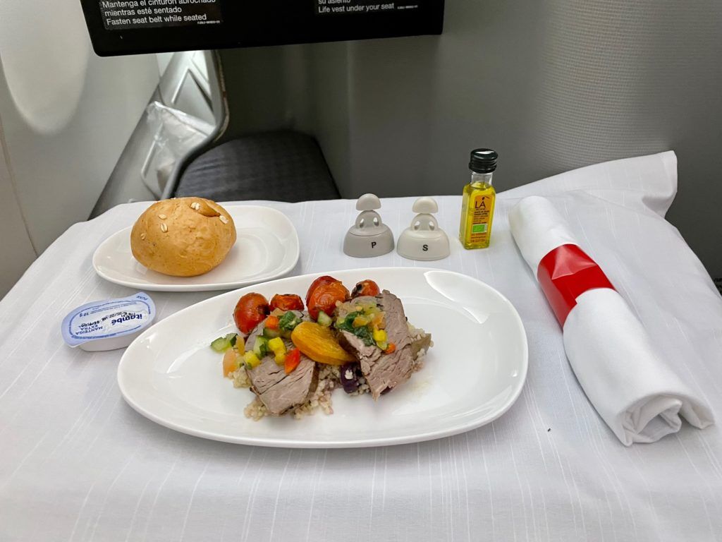 Voando na classe executiva do A330 da Iberia entre São Paulo e Madri