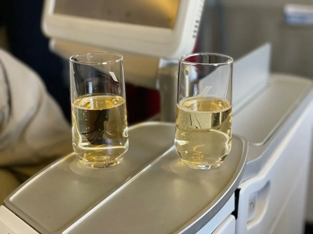 Voando na classe executiva do B777-300 da Air France entre Paris e Rio de Janeiro