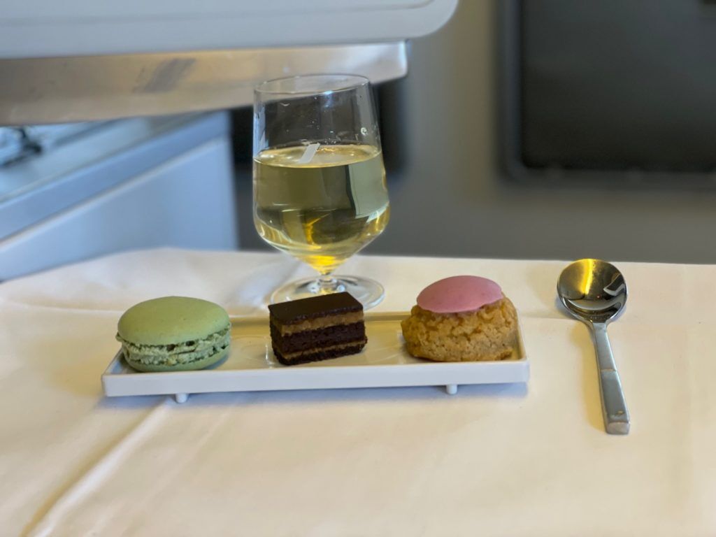 Voando na classe executiva do B777-300 da Air France entre Paris e Rio de Janeiro