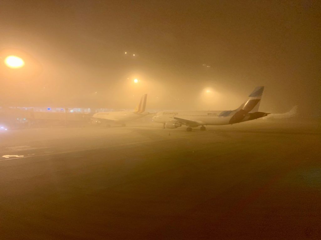 Como é voar na classe executiva do A320 da British Airways entre Londres e Sofia