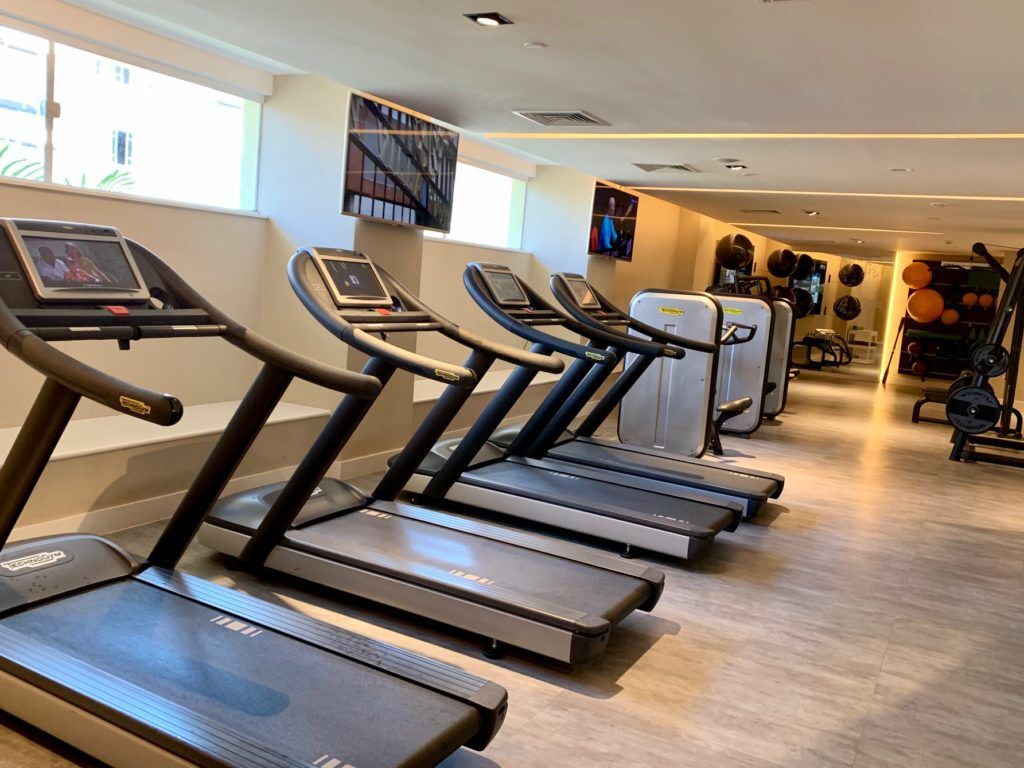 esporte, dispositivo para exercícios, interno, esteira ergométrica, parede, Equipamento de exercício, Máquina de exercício, piso, Academia, teto