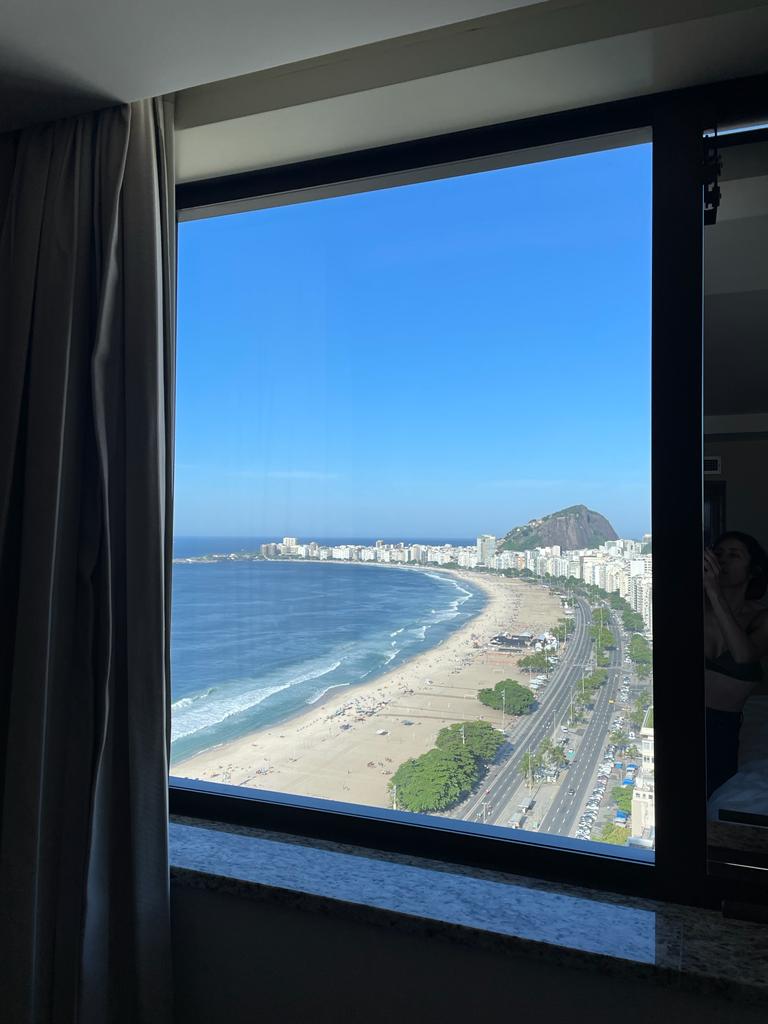 Veja como é se hospedar no hotel Hilton Rio de Janeiro Copacabana