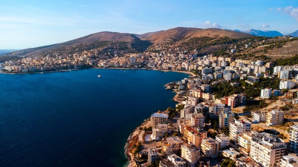 outdoor, céu, natureza, água, paisagem, lago, montanha, Fotografia aérea, construção, nuvem, Terrenos costeiros e oceânicos, costa, Vista aérea, cidade, panorama, mar, ilha, viagem