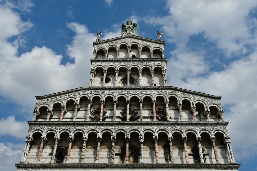 céu, nuvem, outdoor, construção, ponto de referência, Arquitetura clássica, arquitetura, Arquitetura medieval, grande, torre, igreja, nublado