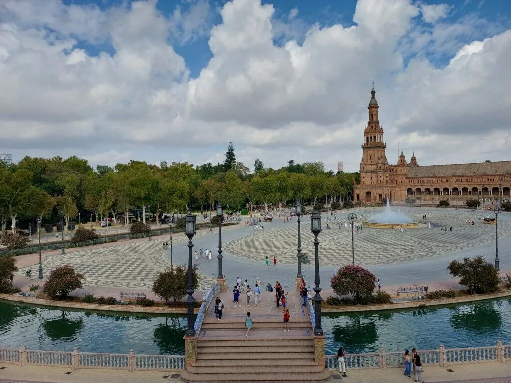 outdoor, nuvem, céu, construção, ponto de referência, árvore, Atrativo turístico, água, térreo, cidade, paisagem, pessoas, parque, férias, viagem