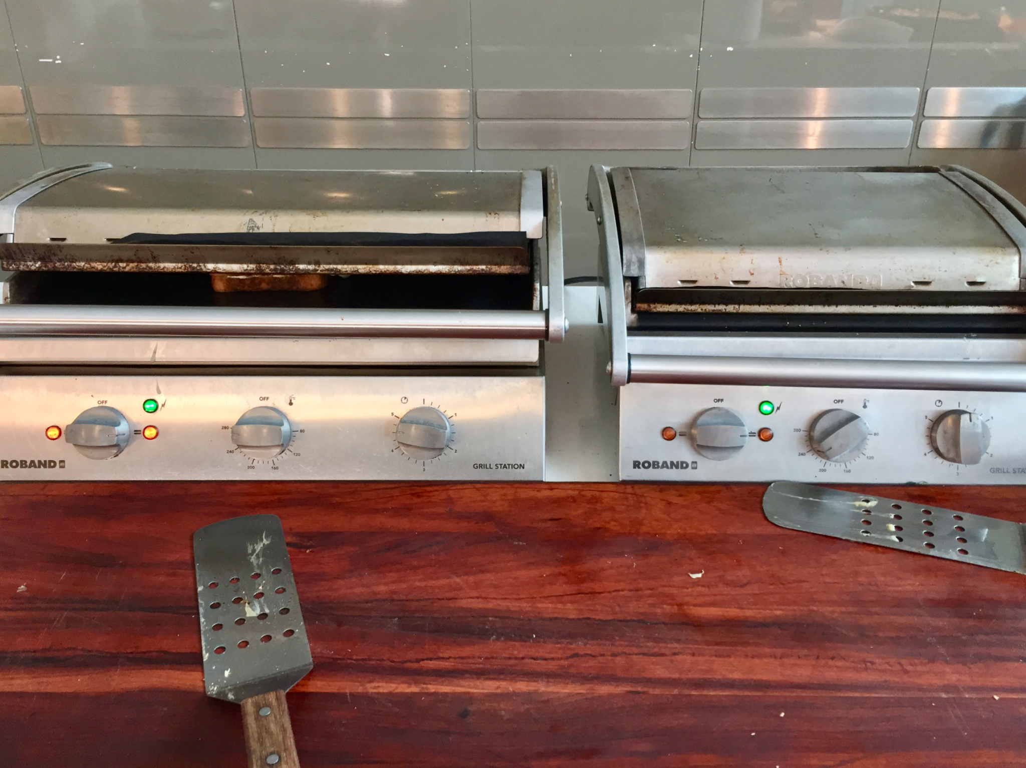 eletrodoméstico de cozinha, interno, Eletrodoméstico, cozinha, forno, piso, aço, de madeira, fogão