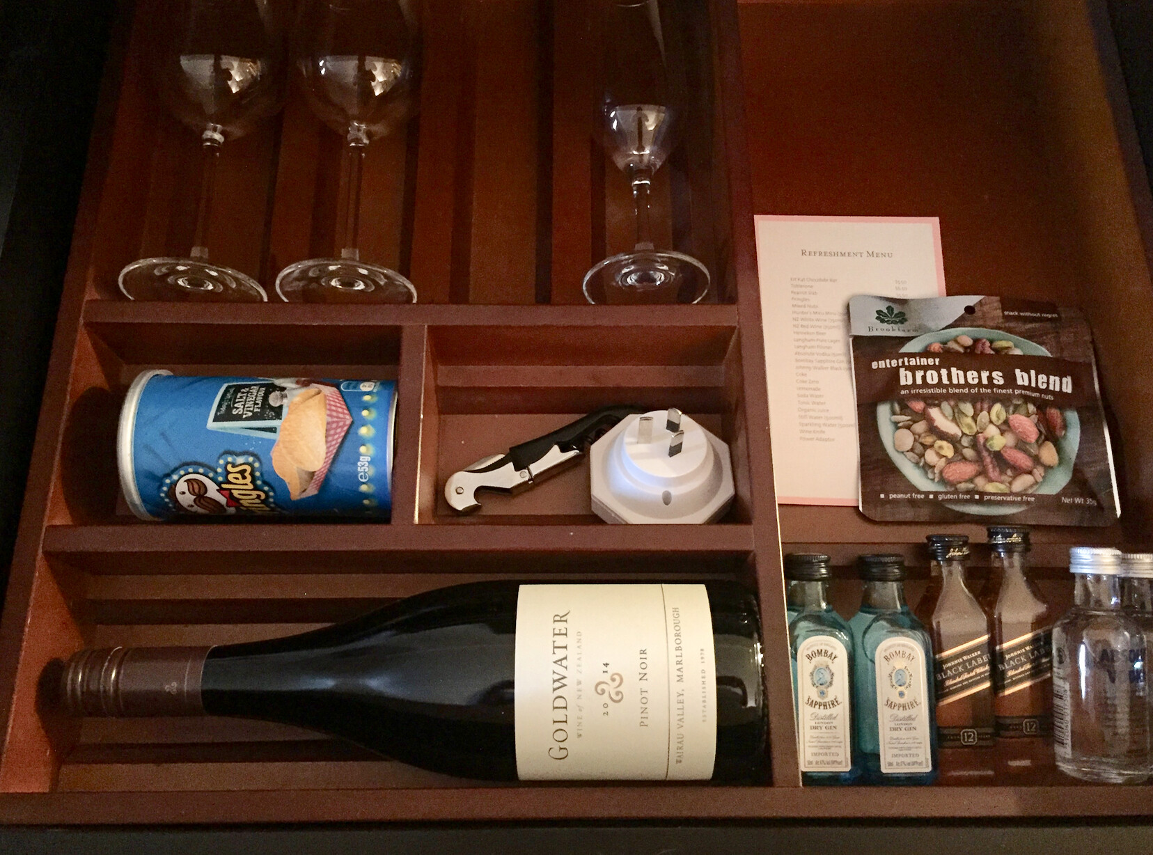 texto, interno, bebida, garrafa, vinho, de madeira, contêiner, itens, óculos, variado