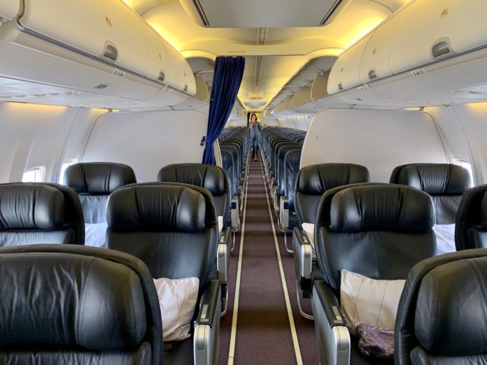 Como é voar na classe executiva da Malaysia Airlines entre Hanói e Kuala Lumpur