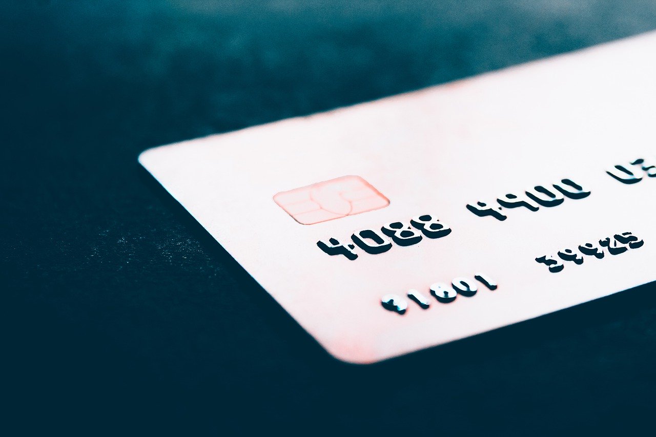 Cartão Ourocard Elo Nanquim Diners Club - Análise