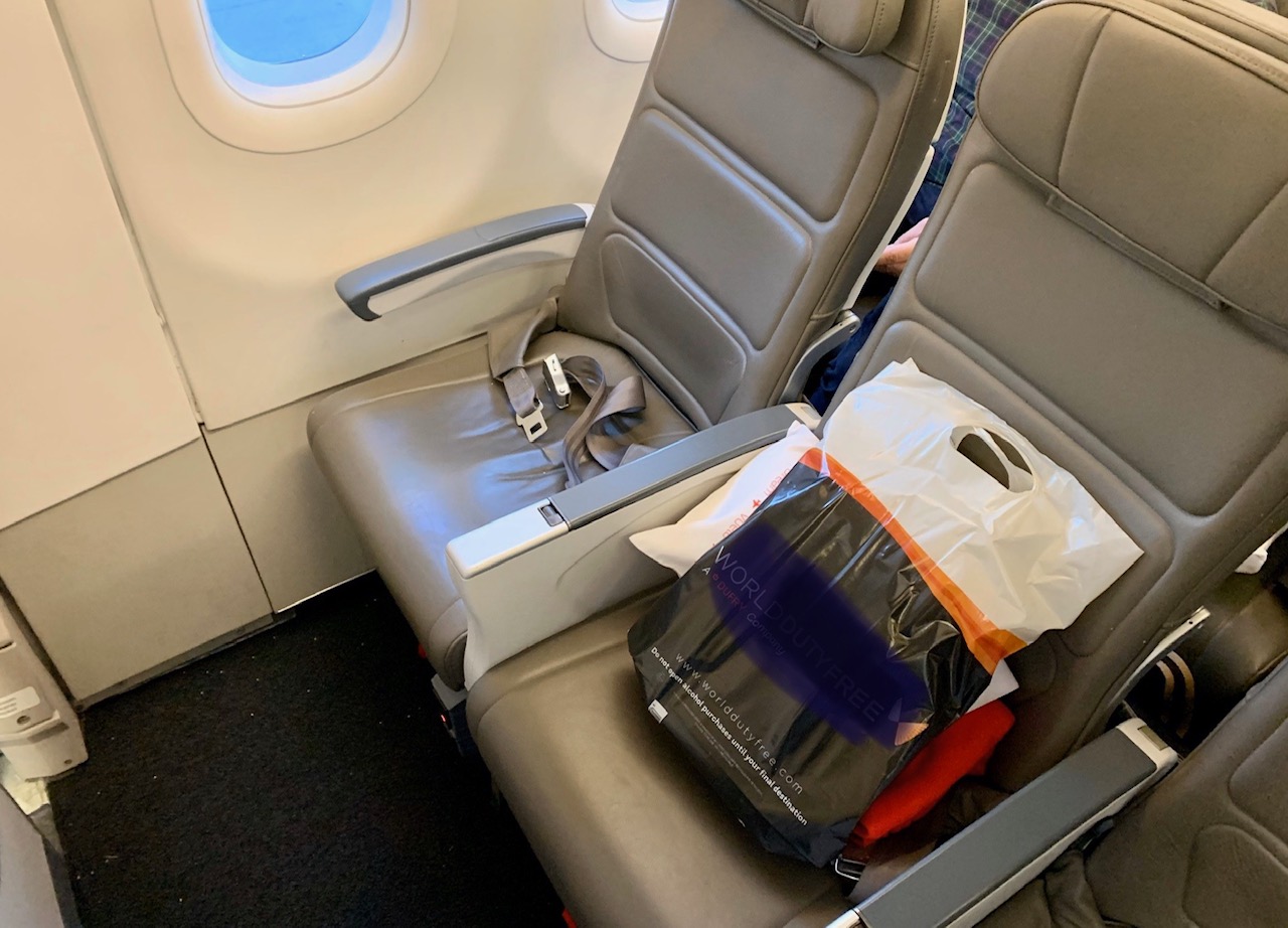 Compartilhando Emiss&otilde;es: Madri para Paris em classe executiva voando Iberia