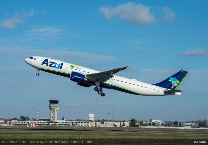 Azul anuncia voos de Recife para a Flórida e Uruguai