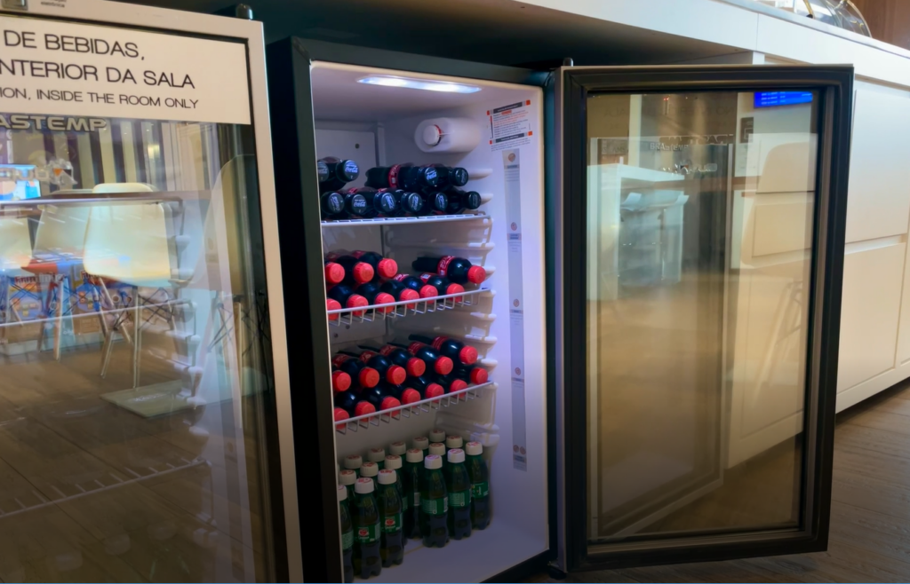 geladeira, refrigerante, interno, garrafa, bebida, piso, vidro, porta, abrir, loja