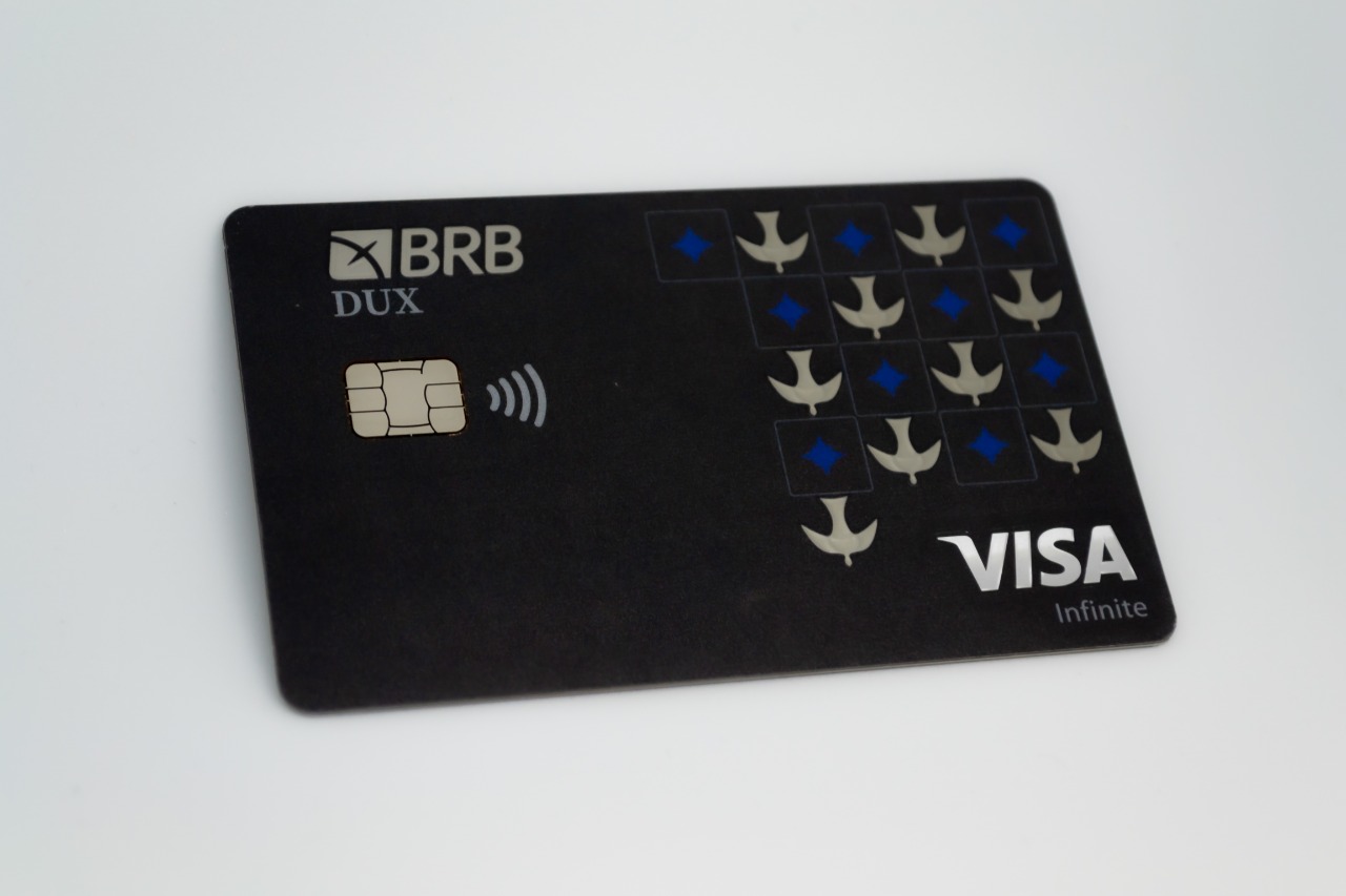 UNBOXING: Cartão BRB DUX Visa Infinite - Pontos pra Voar