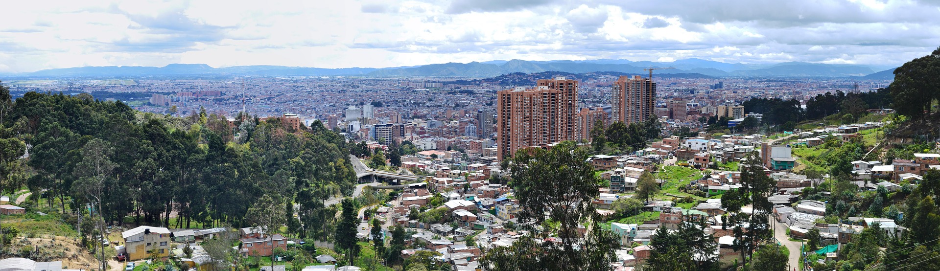 bogotá foto imagem destacada compartilhando emissões 10 parte 2 outdoor, nuvem, árvore, céu, construção, paisagem, montanha, cidade, panorama, natureza, planta, viagem