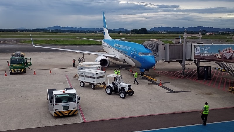 Número de turistas argentinos no Brasil cresce 32%