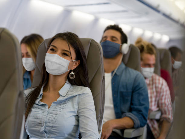 União Europeia deixa de exigir o uso de máscara em voos