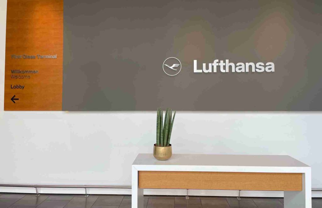 Terminal da Primeira Classe da Lufthansa em Frankfurt - Minhas Impressões
