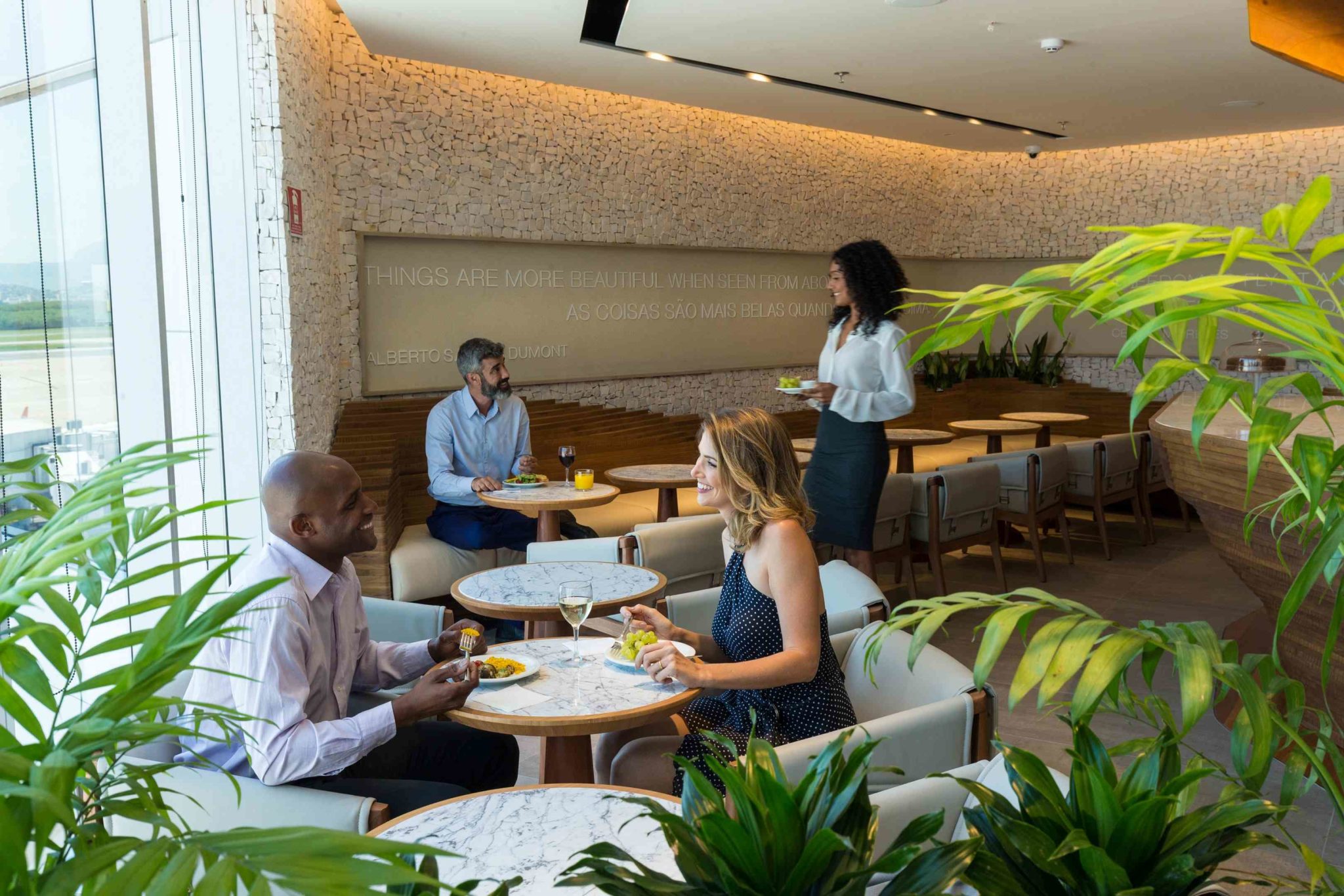 Star Alliance passa a oferecer acesso pago ao seu lounge no Aeroporto do Galeão no Rio de Janeiro