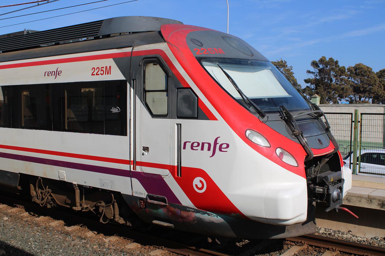 Espanha oferecerá viagens de trem gratuitas a partir de setembro