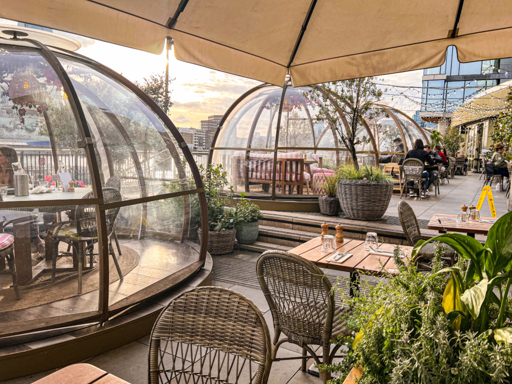 Janta no iglu: Conheça o restaurante Coppa Club em Londres