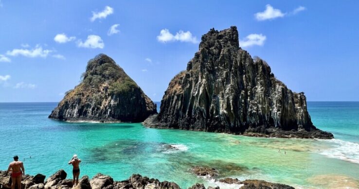 Fernando de Noronha Fernando de Noronha reajusta taxa de preservação ambiental