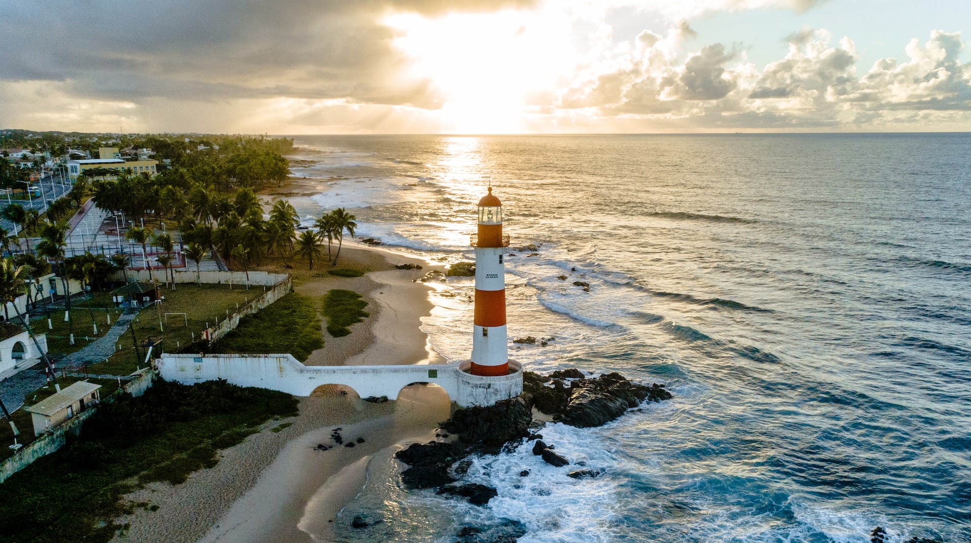 Sugestões de emissões de passagens que podem ser feitas com 143 mil milhas Smiles