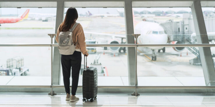 viajante-jovem-viagem-aviao-aeroporto Radar PPV! Resumo das promoções de acúmulo e transferência de pontos do dia 14 de abril de 2026