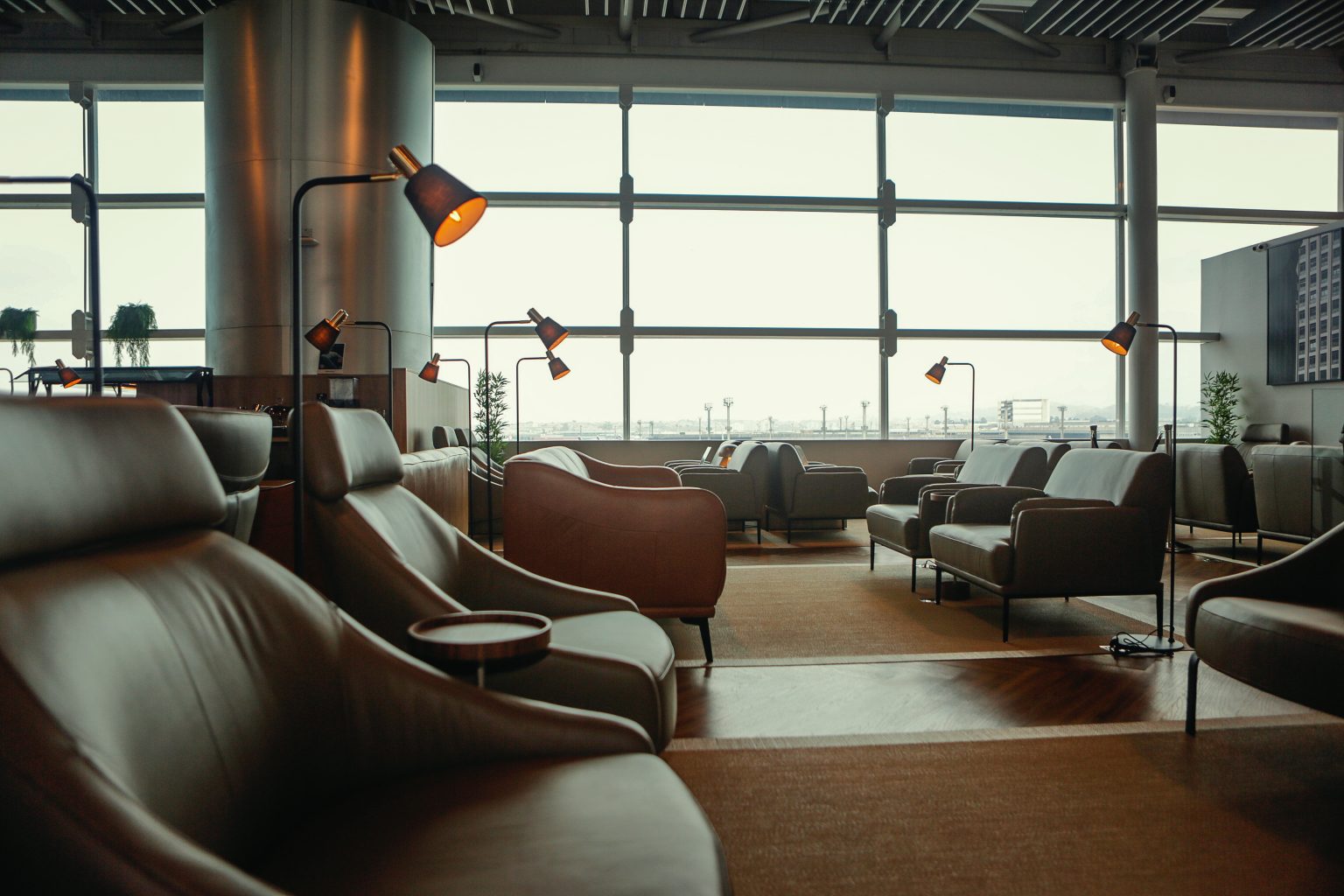 c6-bank-inaugura-espaco-vip-no-aeroporto-de-guarulhos