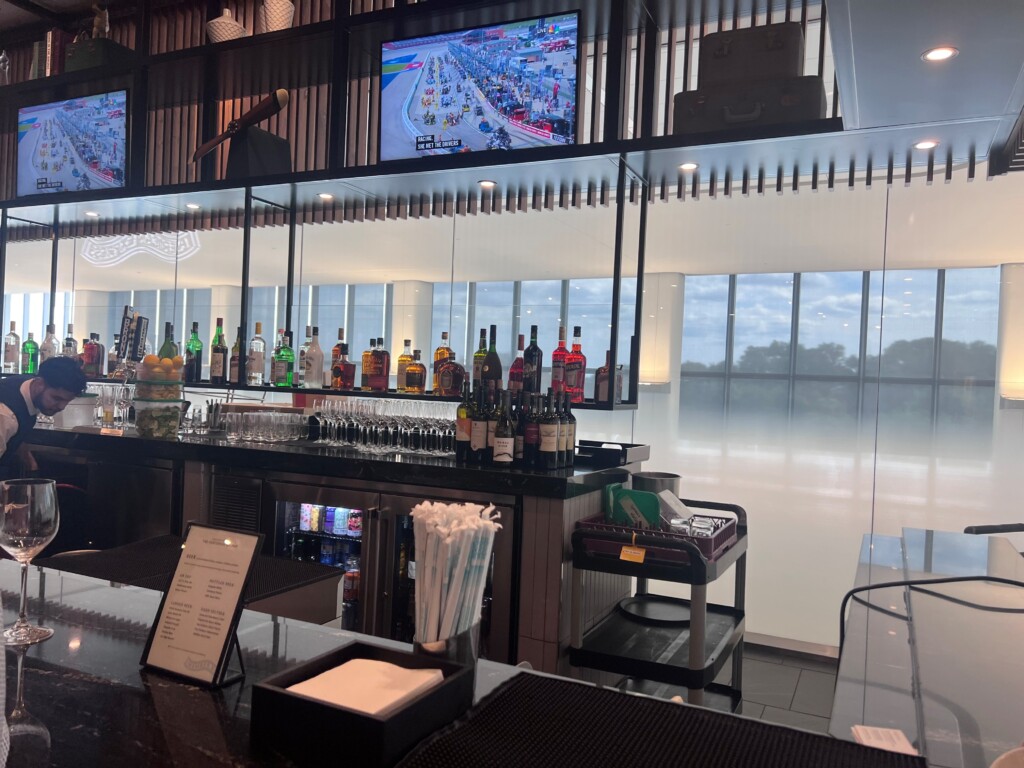 Conheça o The Centurion Lounge no Aeroporto La Guardia em Nova York