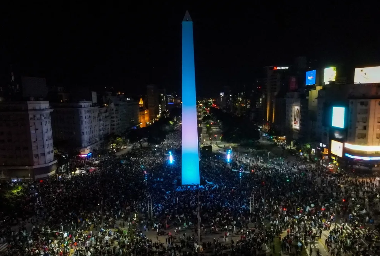 outdoor, construção, céu, arranha-céu, coluna, luz, noite, multidão, cidade