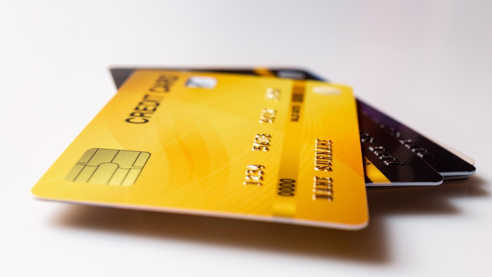 Um raio x dos cartões de crédito brasileiros - Mastercard segue líder absoluta e nunca geramos tantos pontos