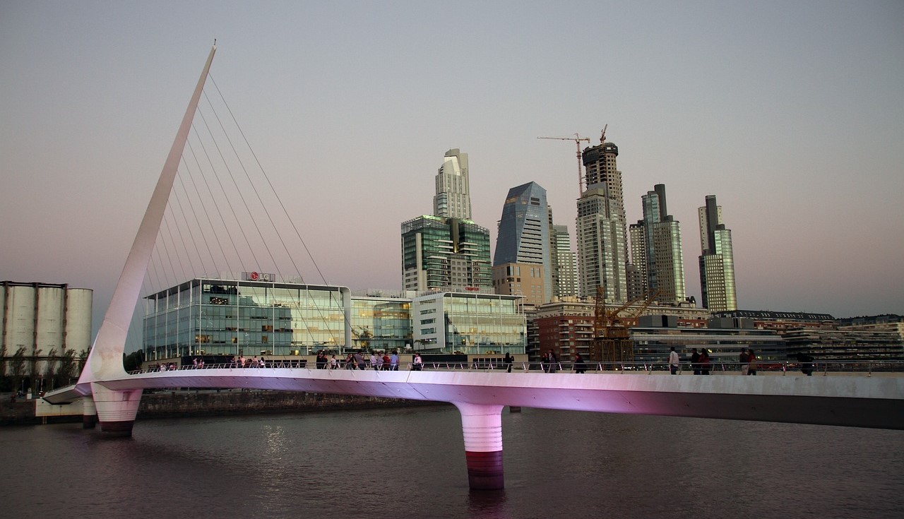 Só hoje! GOL tem passagens internacionais a partir de R$ 783 já com taxas inclusas