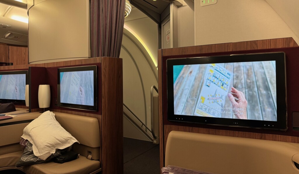 Um luxo! Veja como é voar na primeira classe do A380 da Qatar Airways entre Bangkok e Doha com pontos LATAM Pass