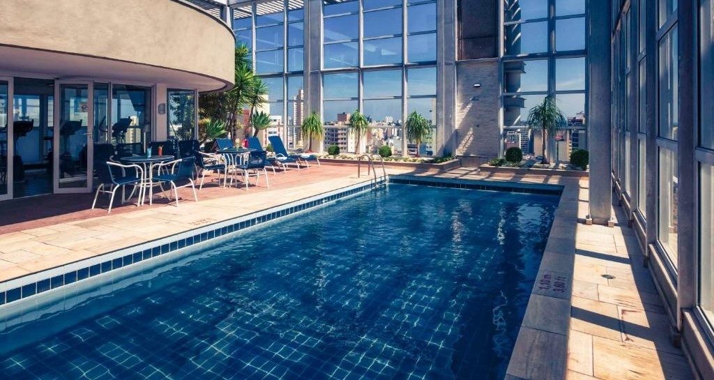 Reserve hotéis com piscina no interior de São Paulo e diárias a partir de R$ 164