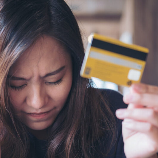 Notícia triste! Santander comunica clientes sobre aumento da anuidade do cartão Unlimited