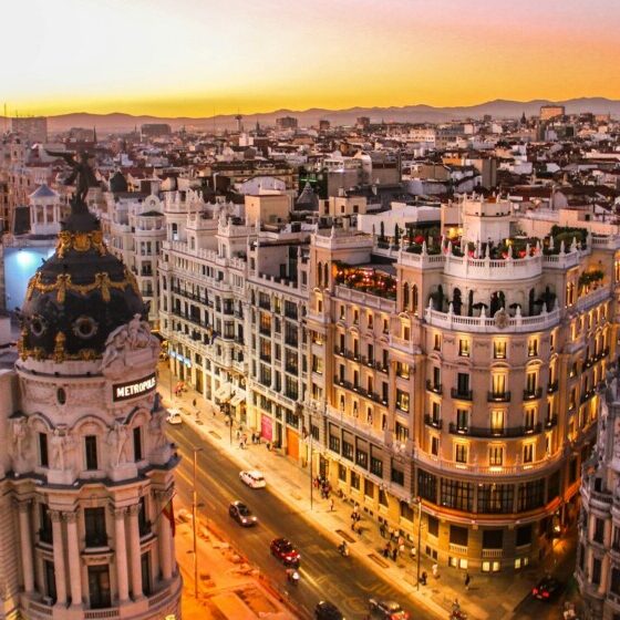 (15/04)Compartilhando Emissões: Helsinki para Madri voando Iberia em classe econômica