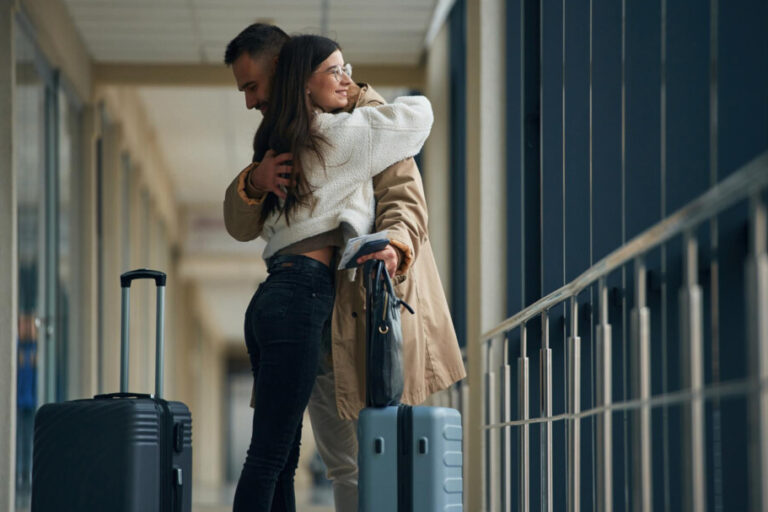 viagem-família-malas-aeroporto Alerta de passagens PPV! Passagens internacionais na Smiles a partir de 13 mil milhas + taxas