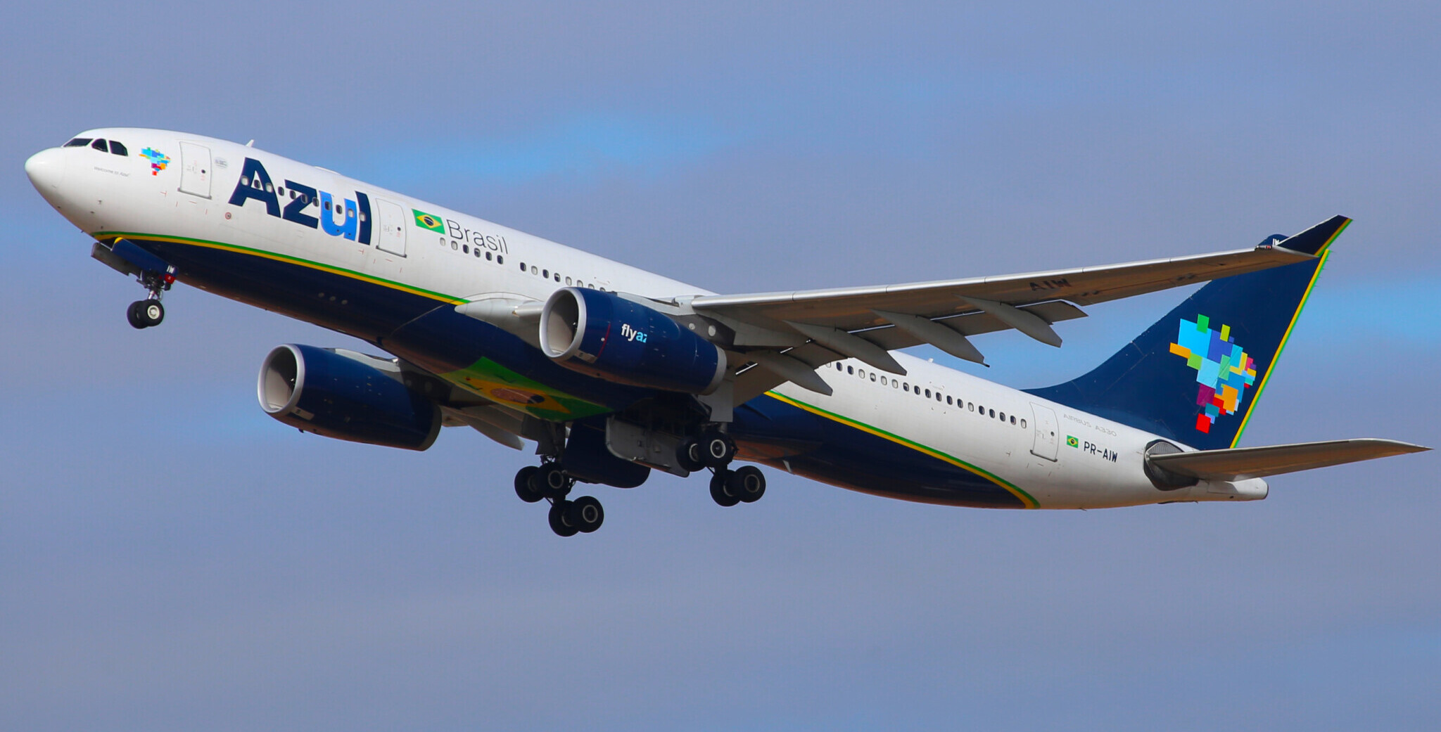 Azul suspende voos diretos entre Recife e Orlando; entenda o que muda