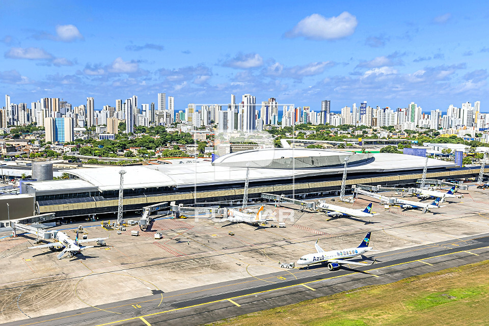 Aeroporto de Recife bate recorde no número de passageiros e lidera voos no Nordeste