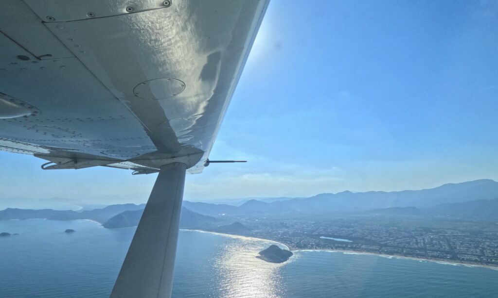 Um voo de encher os olhos - Voando no Grand Caravan da Azul Conecta de Jacarepaguá a São Paulo