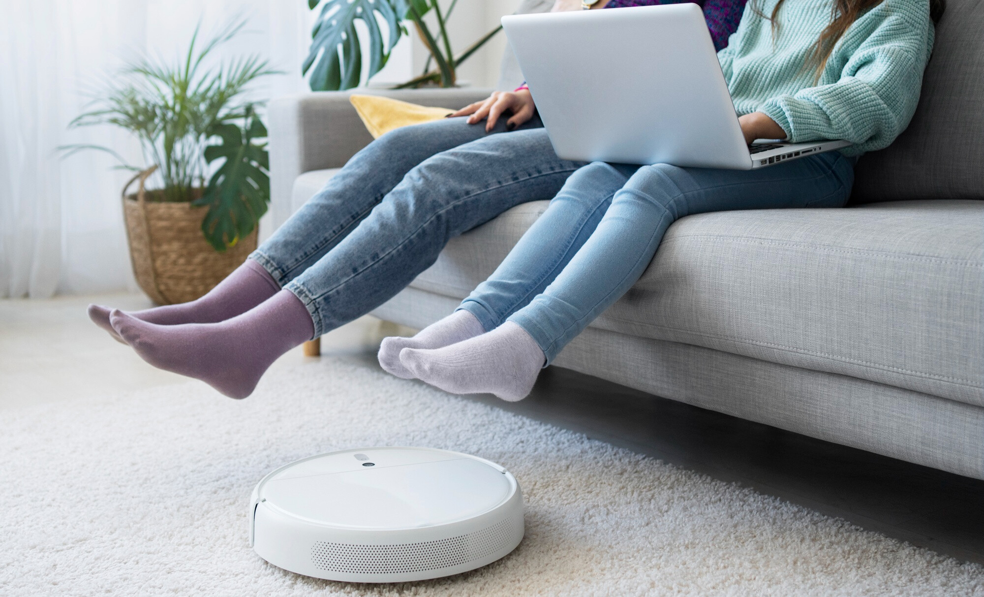 Corre! Resgate um robô aspirador por 15 mil pontos no Shopping Azul