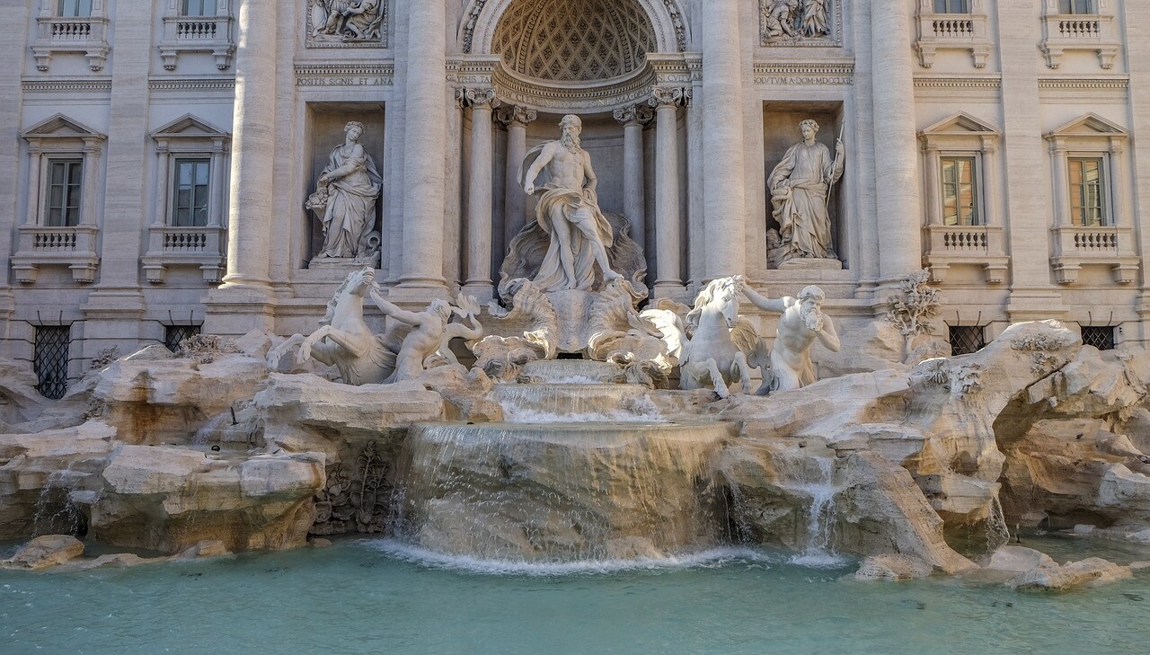 Descubra para onde vão as moedas jogadas na Fontana di Trevi - A causa é boa!
