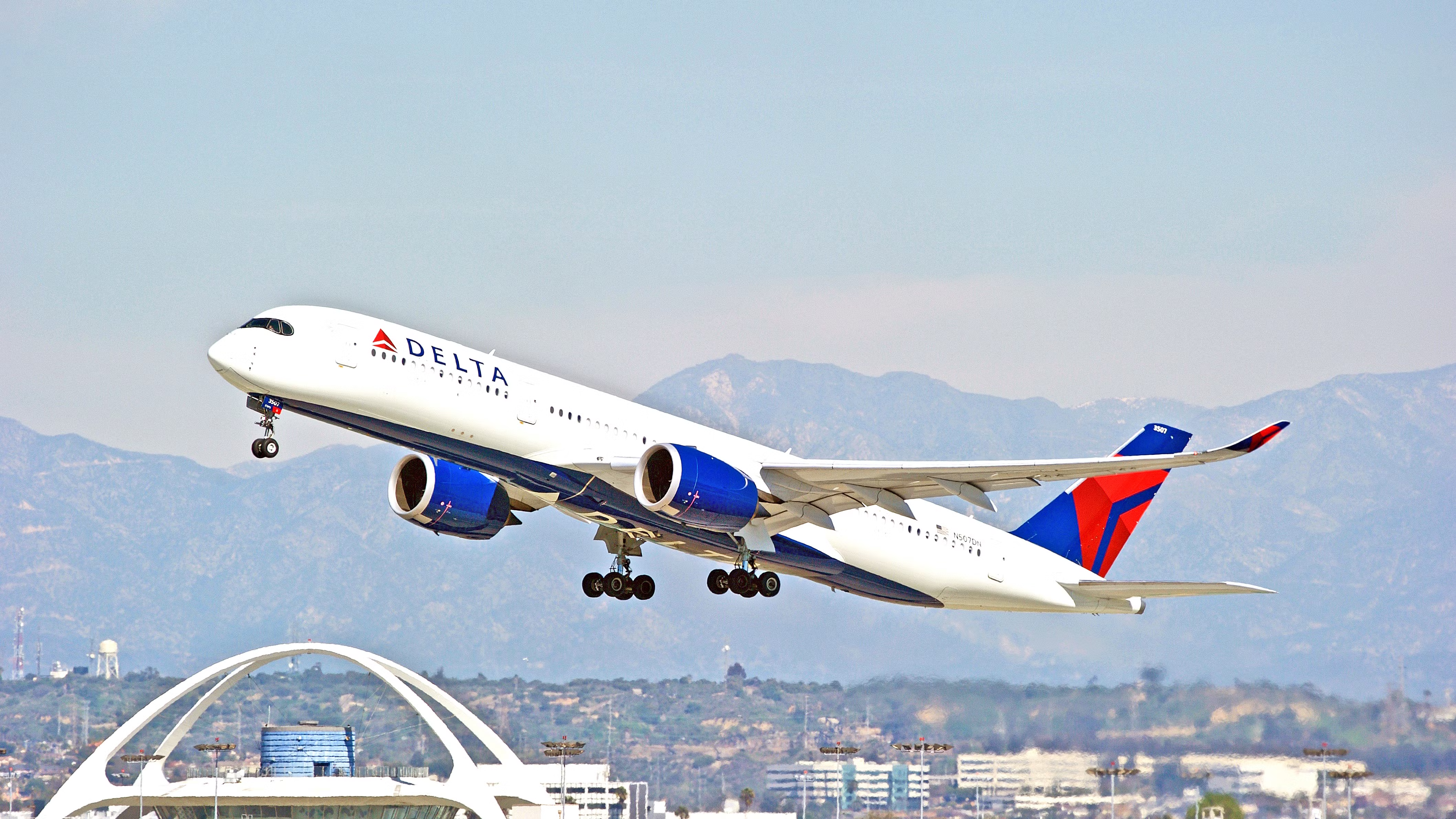 Delta Air Lines revoluciona cabines com design sofisticado e sustentável