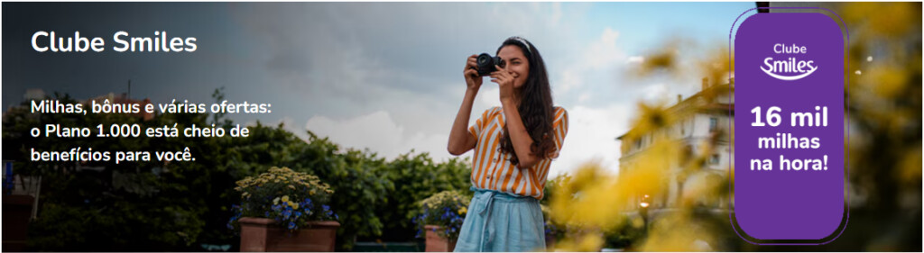 texto, roupas, céu, captura de tela, outdoor, pessoa