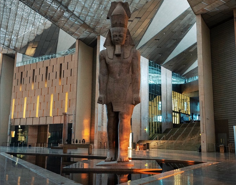 Grande Museu Egípcio abre suas portas no Cairo