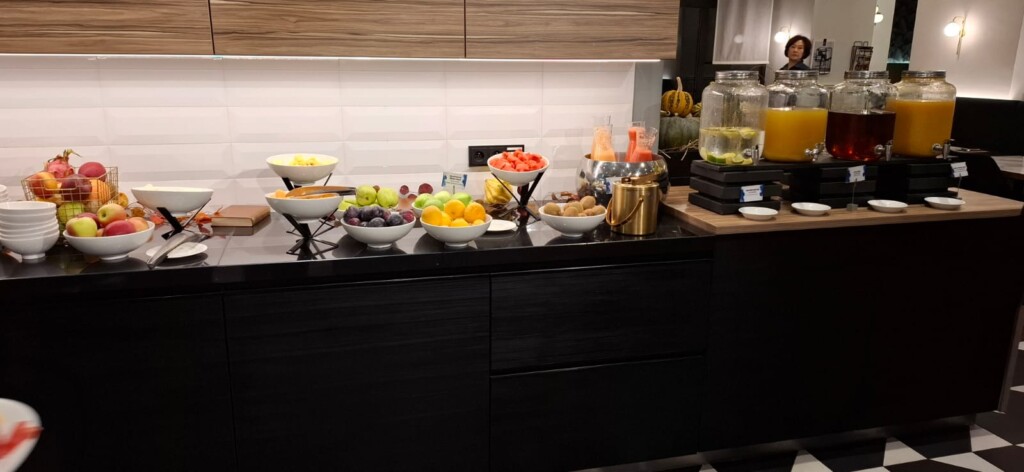 interno, parede, Balcão, bebida, eletrodoméstico de cozinha, Armários, cozinha, mesa, alimento