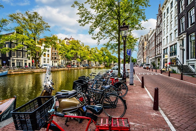 Amsterdam avalia banir cruzeiros marítimos até 2035