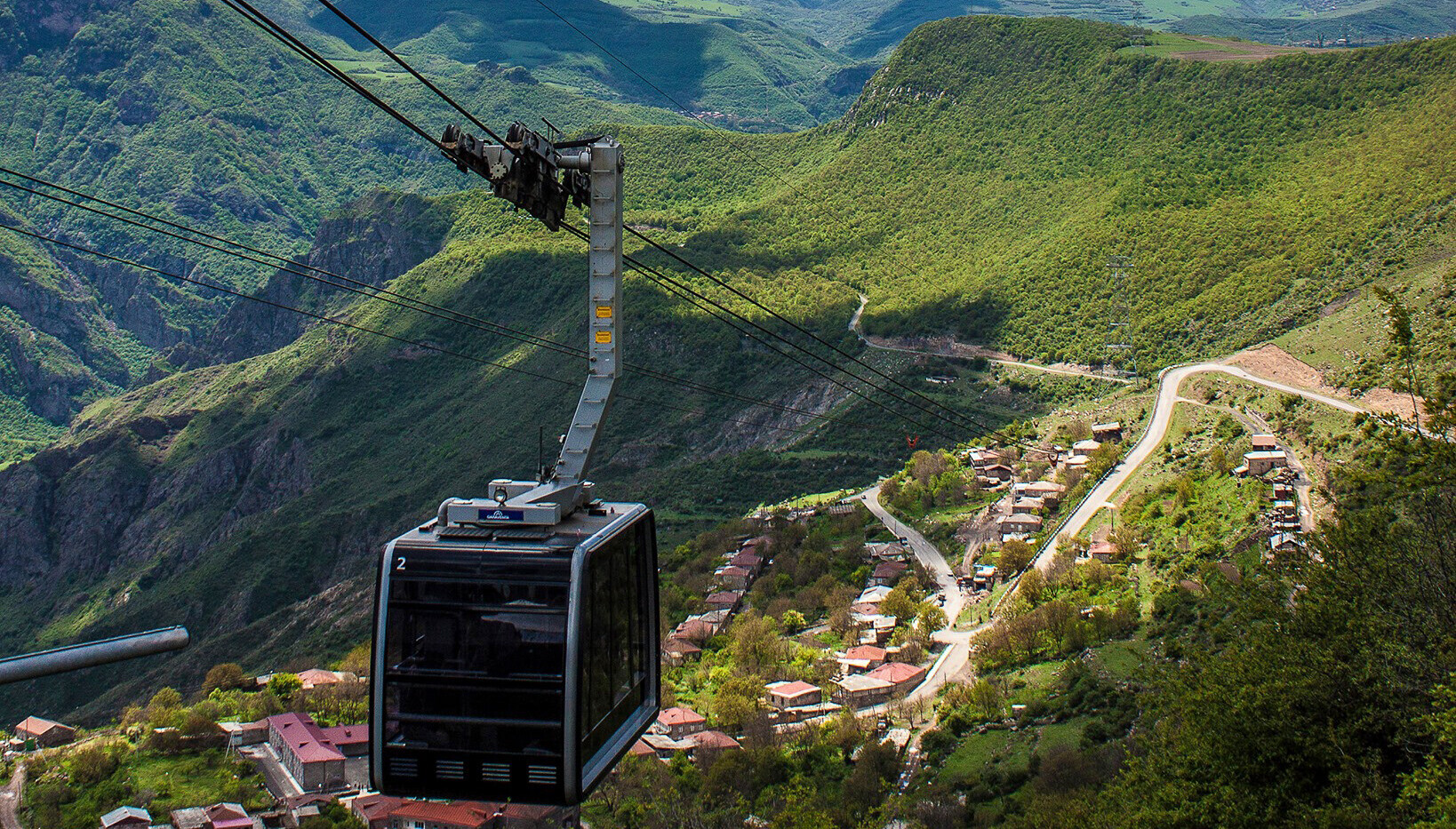 O teleférico Wings of Tatev foi eleito o melhor do mundo Teleférico na Armênia é eleito o melhor do mundo pela terceira vez